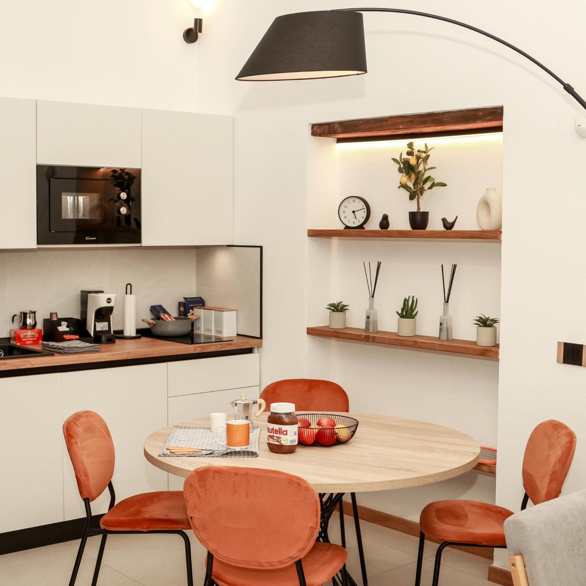 Dislocati Bnb - Jacuzzi Privata - Cucina - Tv60" - Minimal Luxury Marigliano Dış mekan fotoğraf