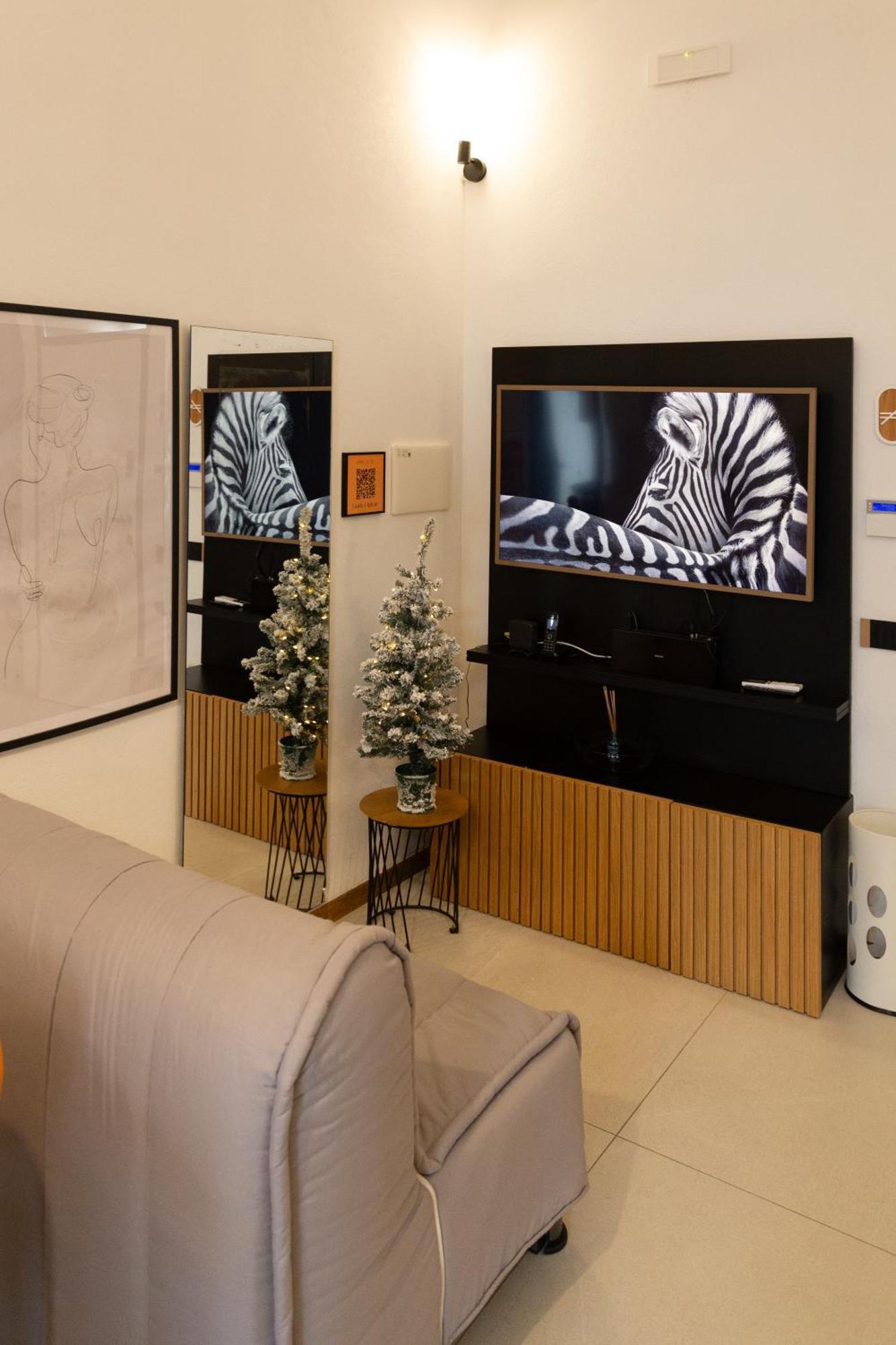 Dislocati Bnb - Jacuzzi Privata - Cucina - Tv60" - Minimal Luxury Marigliano Dış mekan fotoğraf